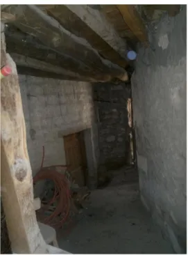 Şekil 3.23: Depodan bodrum kata giriş kapısı                Şekil 3. 24: Bordum kattan görünüş                           