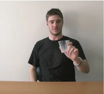 Figure 1b. Example stimuli for adam s¨ut¨u ic¸ti: the man drank milk.
