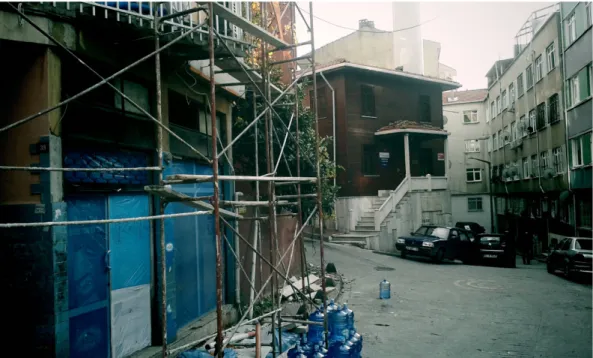 Abbildung 8: Der Renovationsprozess in Siraselviler (eigene Photographie) 