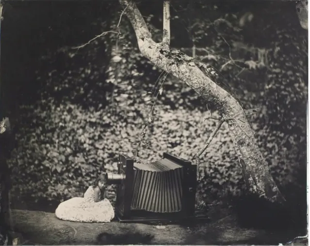 Figure 7 – Luther Gerlach,  Amelie and the Alchemy , 2009, Wet Plate Collodion Ambrotype (Braznik, 2009) 