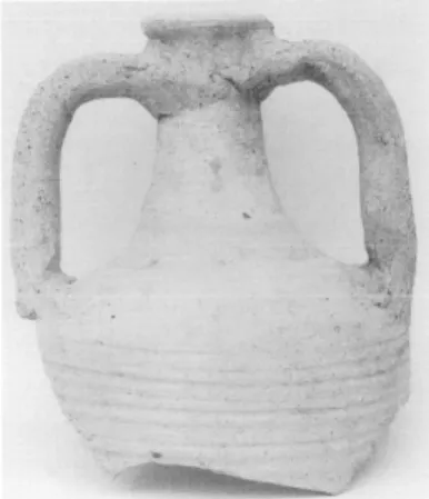 Fig. 4  :  Intérieur du col d'une amphore à pâte claire de l'atelier de Demirci-Sinop  (Photographie  §