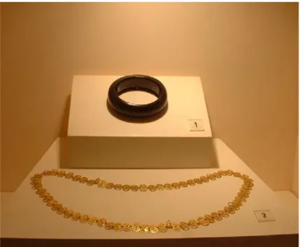 Fig. 37. Jet bracelet and golden necklace from the Antakya Sarcophagus. 