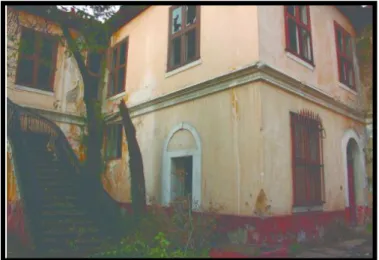 Figure 4.14. A Block Courtyard 15