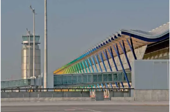 Figure 4: The North Pier demonstrates the use of graduated colors on structural elements of Madrid Barajas Airport (Source:
