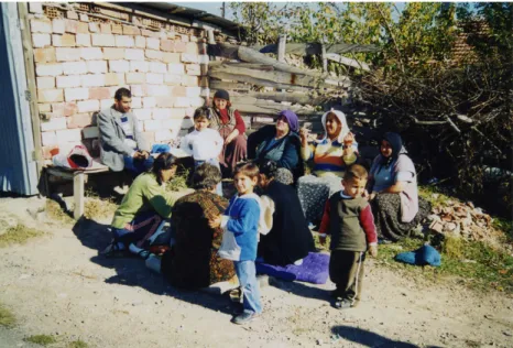 FIG. 11. Women sitting outdoors in the gecekondu neighborhood (Photo by T. Erman). [Color figure can be viewed at wileyonlinelibrary.com]