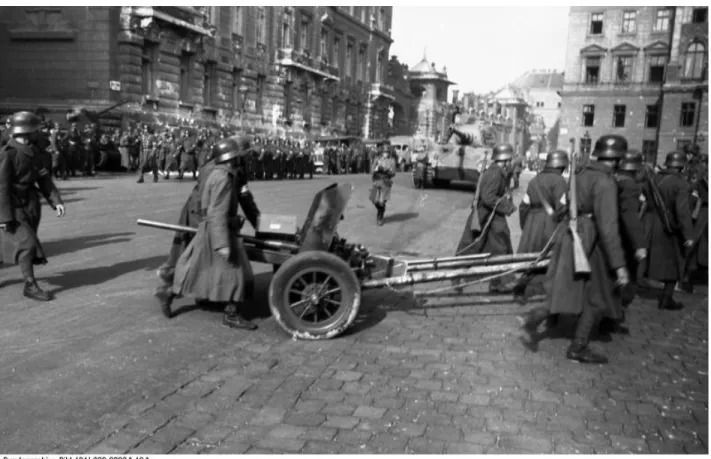 Figure 9: German troops in Budapest, October 1944 312