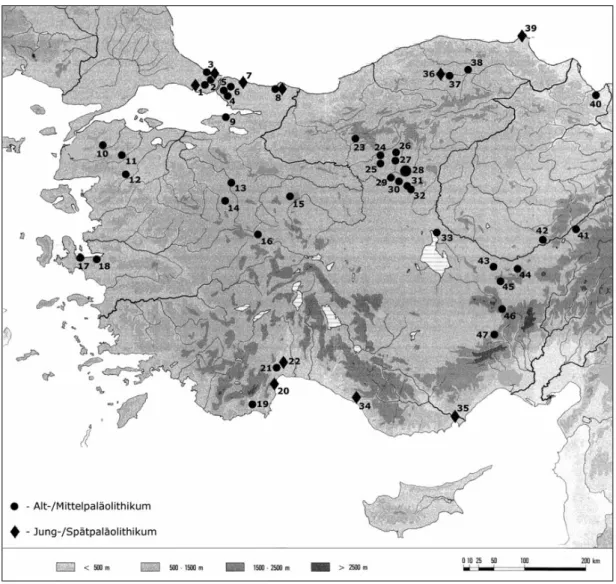 Abb. 1 Entwurf einer Verbreitungskarte wichtiger paläolithischer Fundstellen in West- und Inneranatolien mit eindeutig ansprech - -barem Fundgut (nach Harmankaya / Tanındı 1996): 1 Yarımburgaz