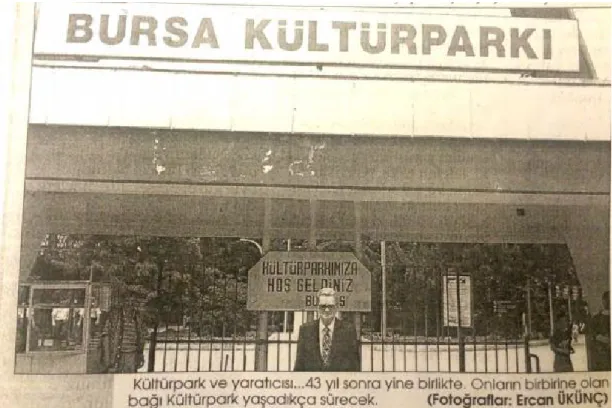 Figure 2.21: Mayor Re¸sat Oyal in front of Bursa Culture Park’s entrance (Source: