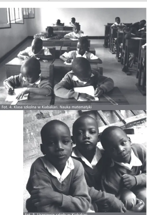 Fot. 4. Klasa szkolna w Kiabakari. Nauka matematyki