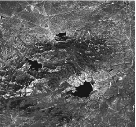 Fot. 3. Pierścieniowa morfostruktura zlewni jezior: 1 – Sabyndykol, 2 – Żasybaj, 3 – Torajgyr  (fotografia satelitarna) 