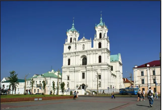 Fot. 4. Bazylika katedralna pw. św. Franciszka Ksawerego w Grodnie. 