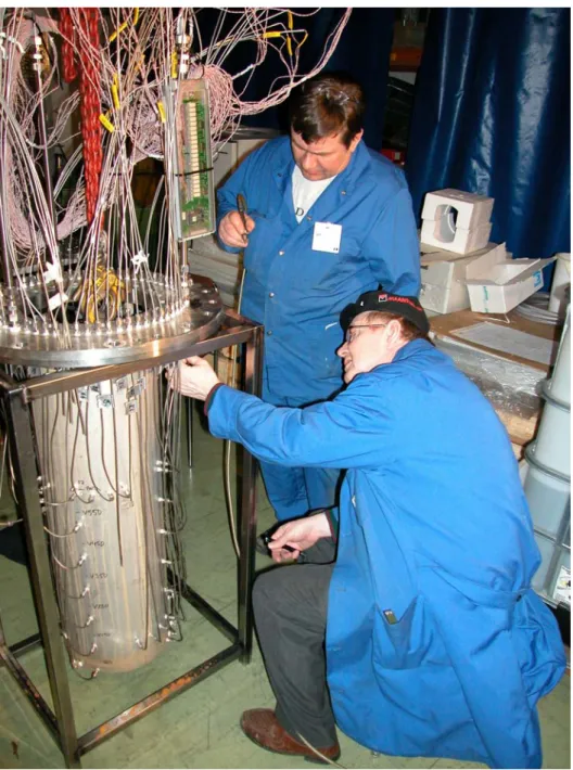 Figure 2.3. Assembling the instrumentation for the STYX-3 facility in the SANCY project in 2003.
